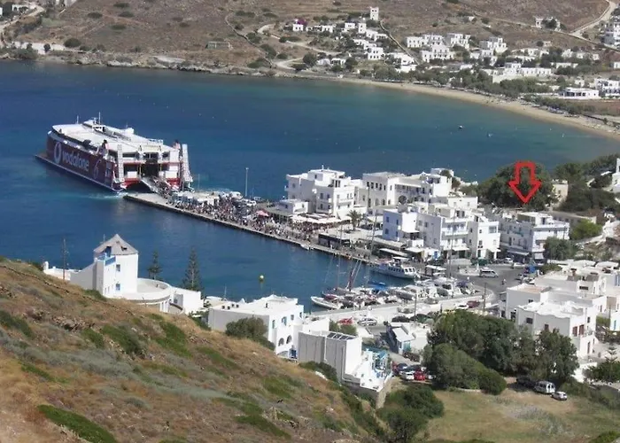 αgora Center Building - 16 شقة إيوس خورا